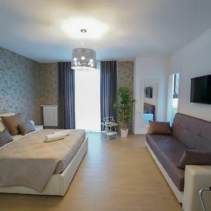 https://bb-wojtyla-airport-bari.barihotels.org